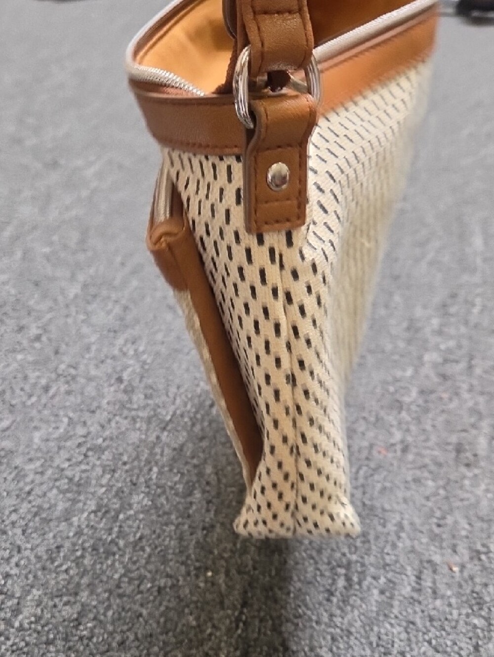 Relic Brown & Cream Woven Crossbody Bag - Picture 6 of 11